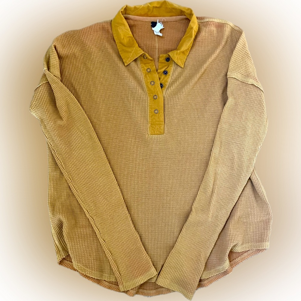 We the Free Henley Thermal Collared Snap Front Long Sleeve Shirt Gold sz Lg